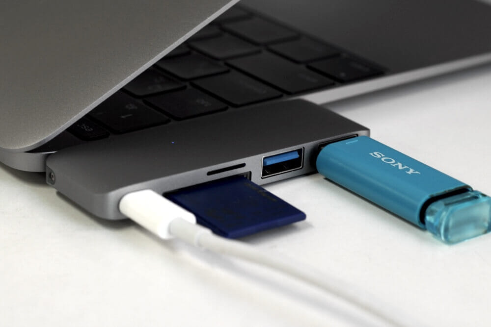 usb-type-c-adapter-top